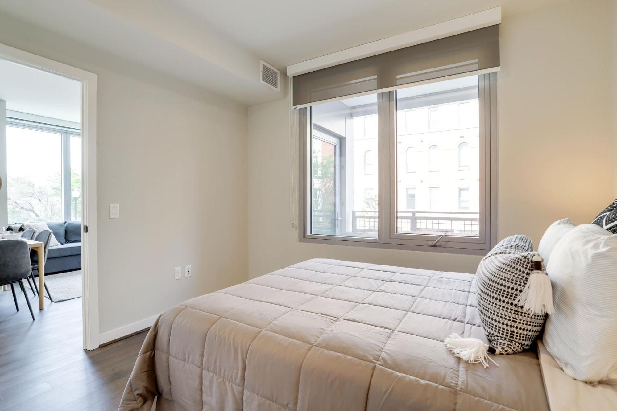 ארלינגטון Stylish Condo At Clarendon With Rooftop Views מראה חיצוני תמונה