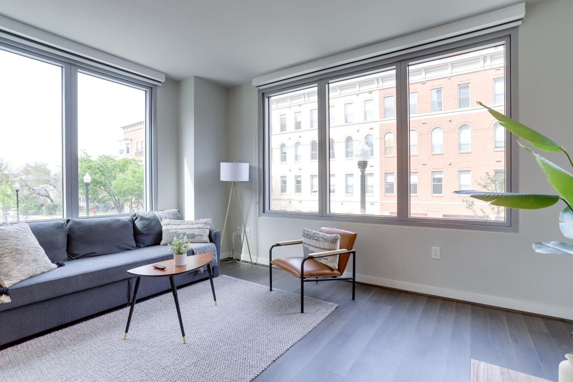 ארלינגטון Stylish Condo At Clarendon With Rooftop Views מראה חיצוני תמונה